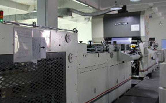 環(huán)境溫度和模切刀精度對熱熔膠不干膠材料模切的影響